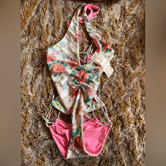 NWT Hah Swim floral one piece swimsuit with cutouts - Picture 2 of 10